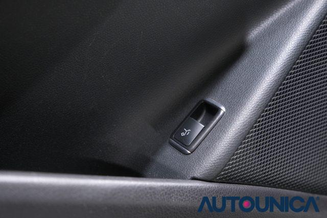 MERCEDES-BENZ GLA 220 D AUTOMATIC 4MATIC PREMIUM AMG TETTO PANORAMA