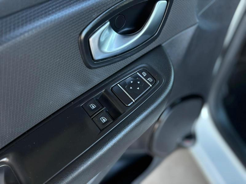 Renault Clio 5 Porte Clio 0.9 tce energy Life Gpl 90cv