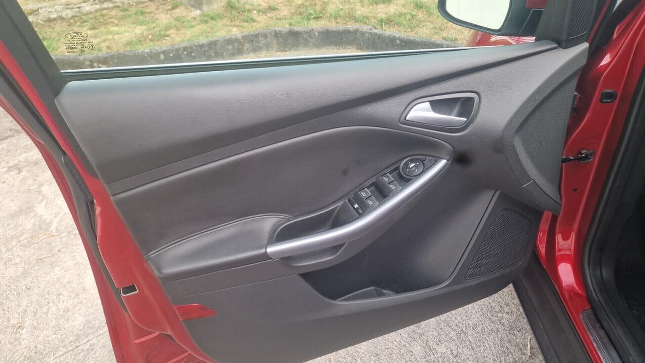 Focus 2.0 TDCi 115cv Powershift Titanium automatica
