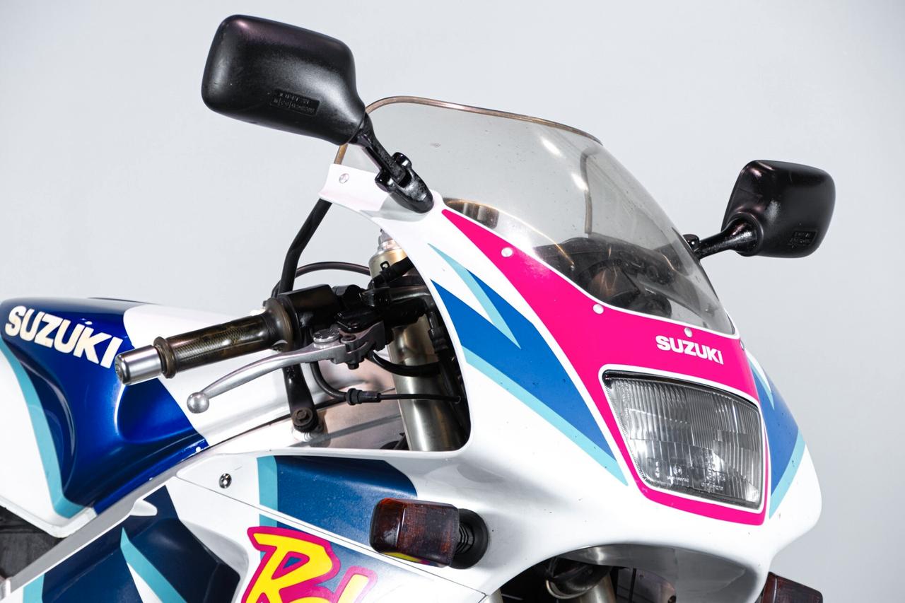 Suzuki RGV 250 GAMMA- 1992