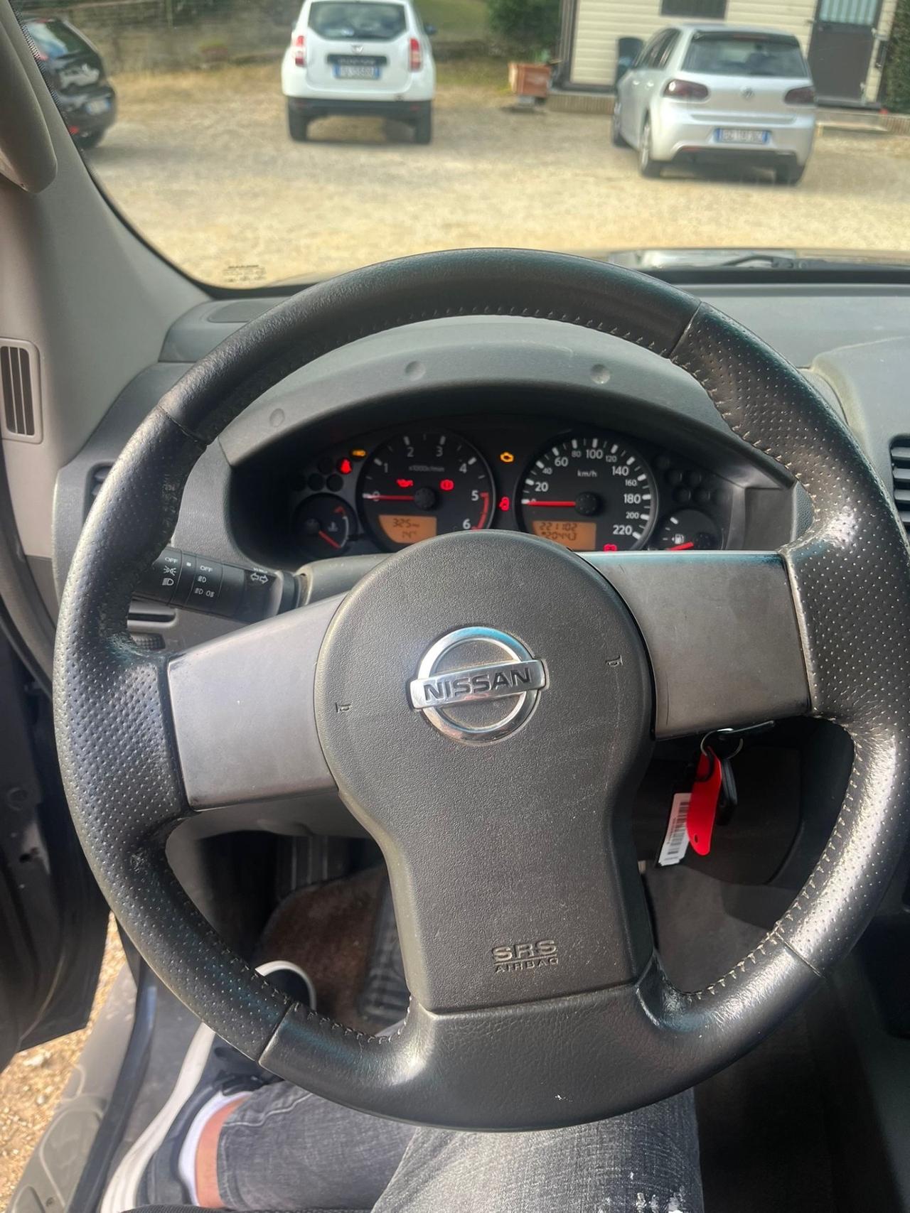 Nissan Navara 2.5 Diesel - 4x4