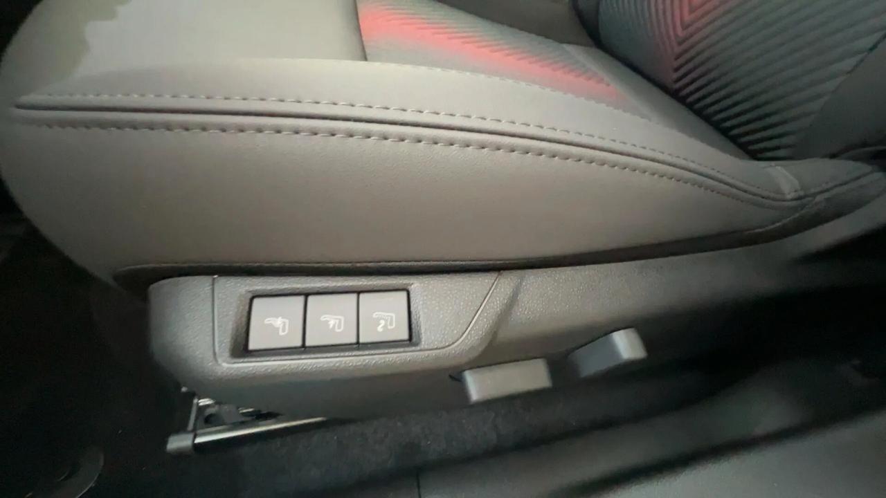 Alfa Romeo Junior 1.2 136 CV Hybrid eDCT6 Speciale