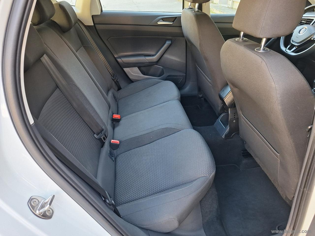 VOLKSWAGEN Polo 1.0 EVO Life NEOPATENTATI
