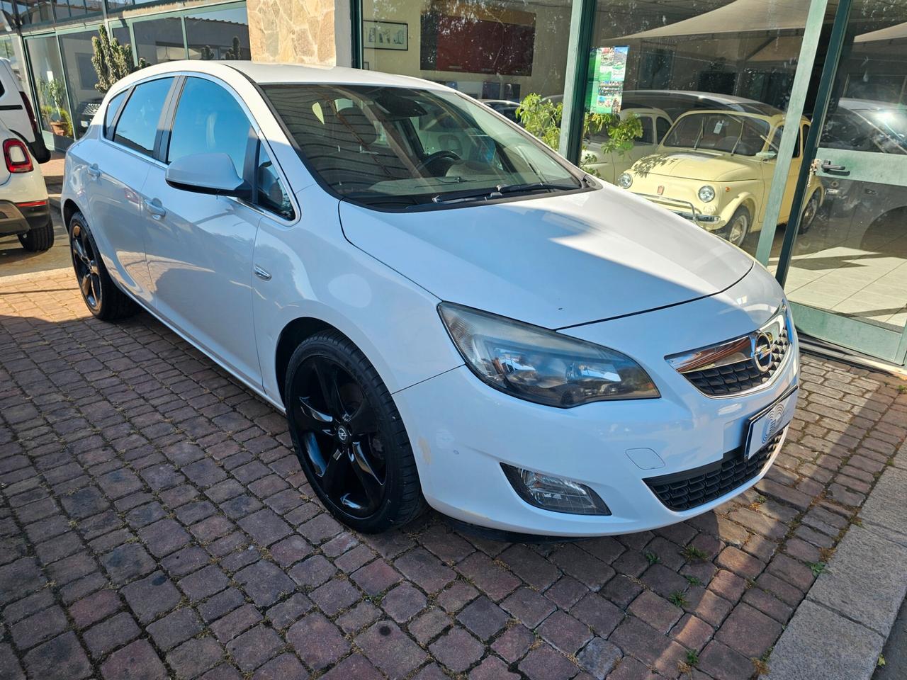 Opel Astra 2.0 CDTI 165CV 5 porte Cosmo S