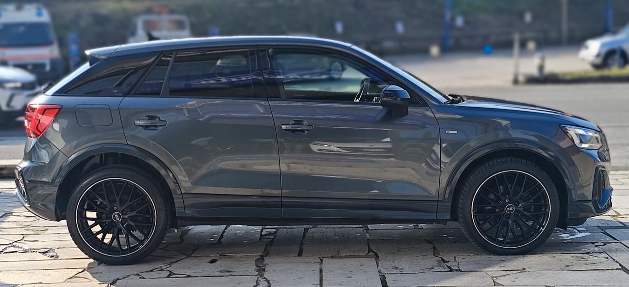 AUDI Q2 35 2.0 tdi 150 CV IDENTITY BLACK QUATTRO S-TRONIC S-LINE