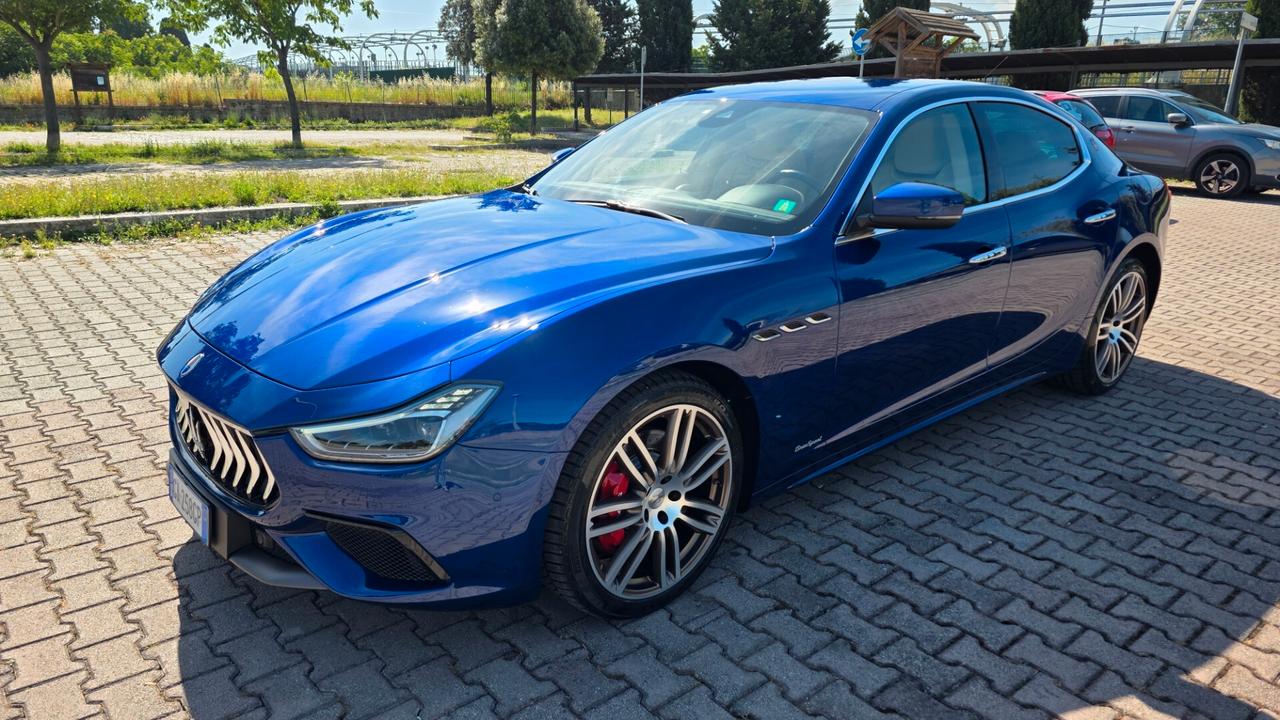 Maserati Ghibli V6 Diesel 275 CV Gransport