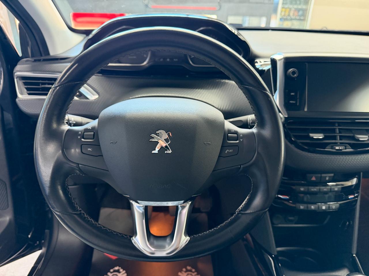 Peugeot 2008 BlueHDi 100 S&S Allure