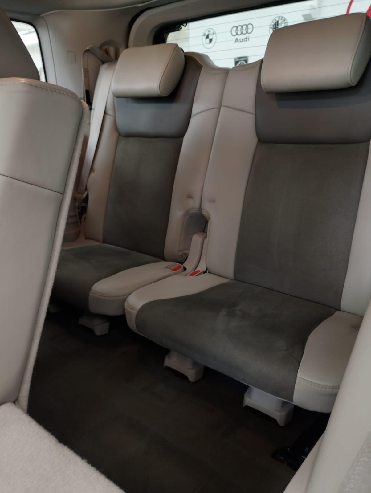 Jeep Commander 3.0 CRD DPF Overland