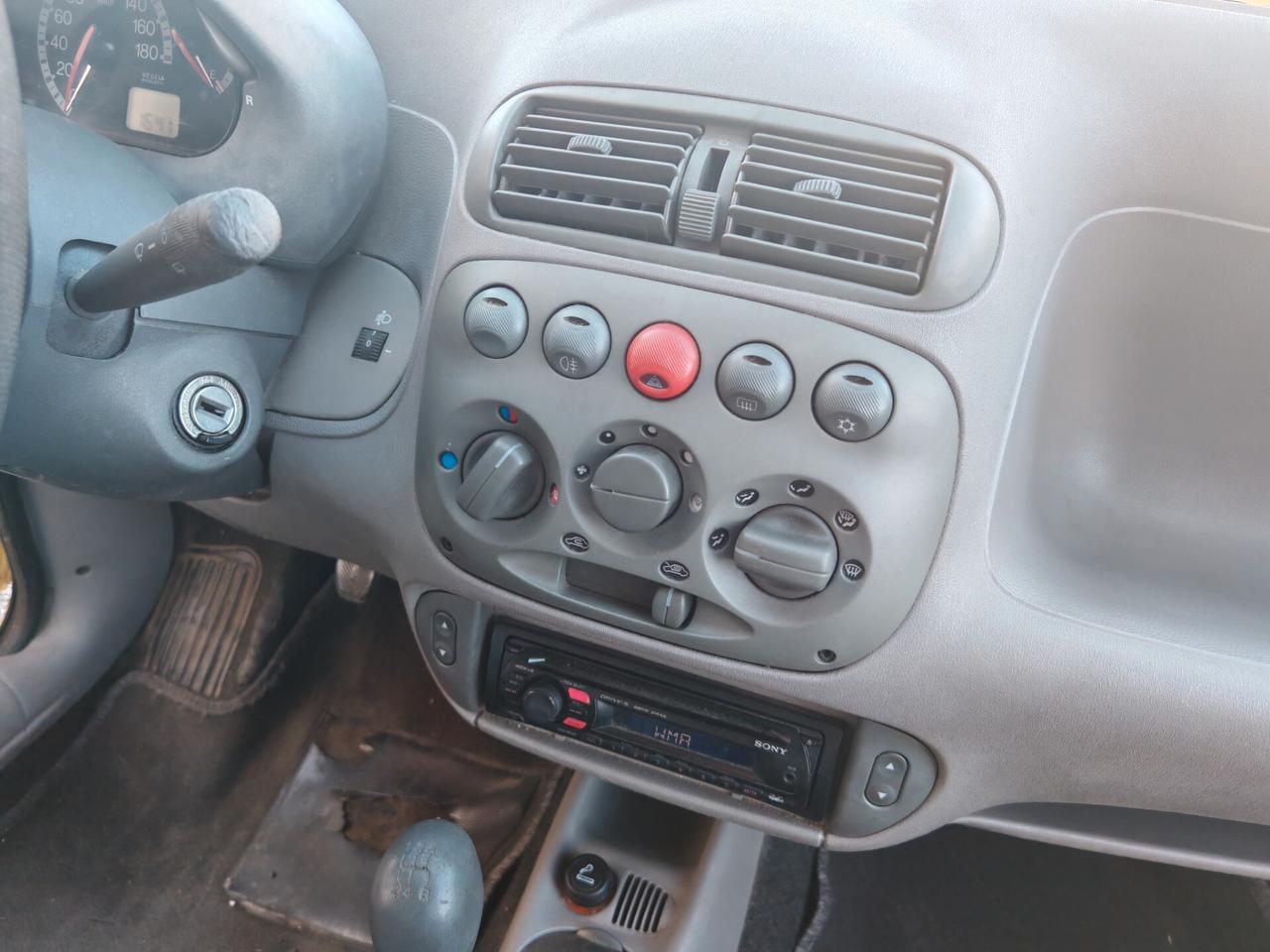 Fiat Seicento 1.1i - 2005 -