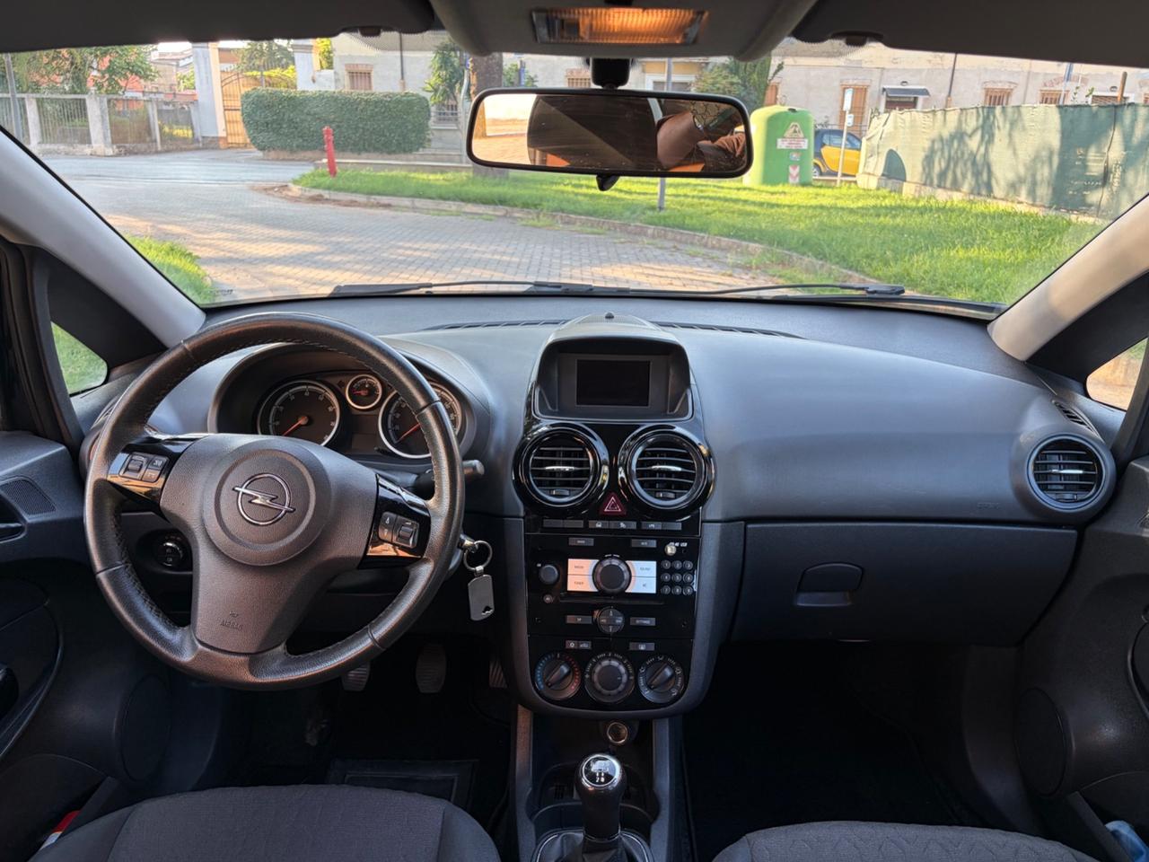 Opel Corsa 1.2 benzina/gpl 85CV neopatentati
