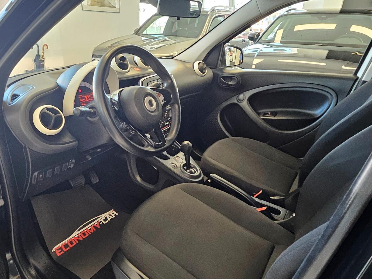 Smart ForFour 70 1.0 twinamic Nightview black