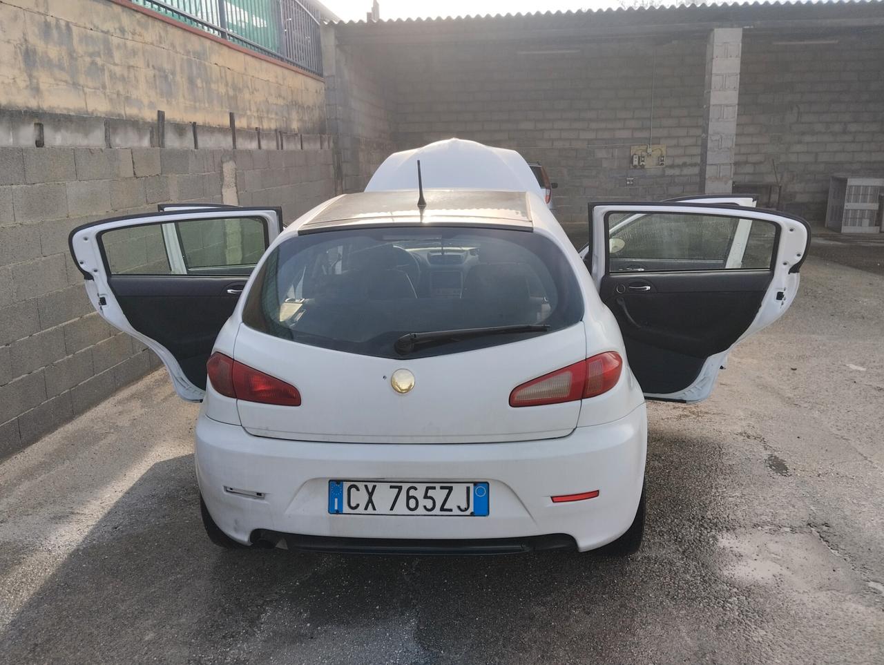 Alfa Romeo 147 1.9 JTD (120) 5 porte Progression