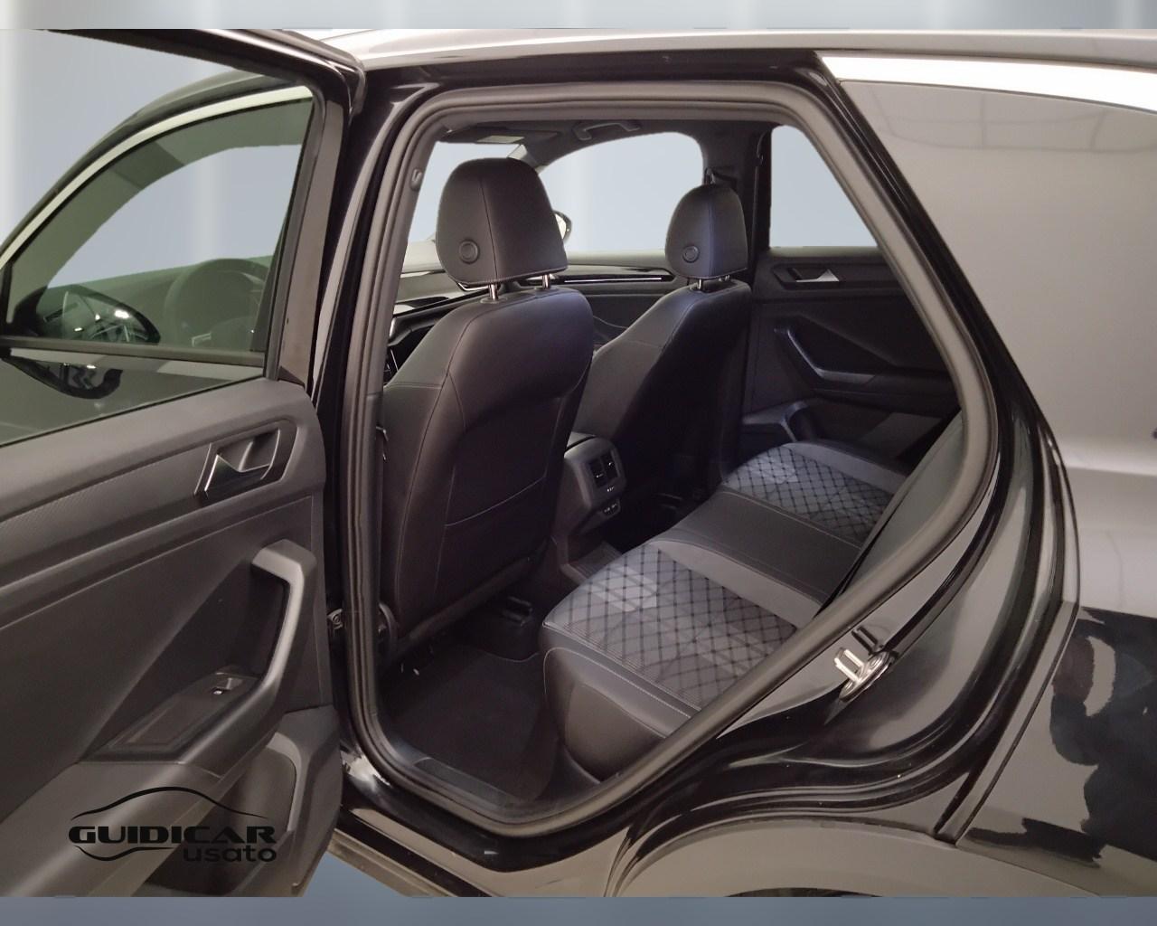 VOLKSWAGEN T-Roc 2022 - T-Roc 1.5 tsi R-Line dsg