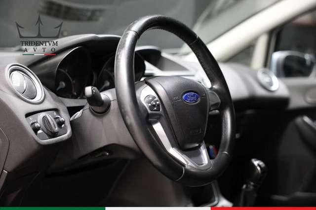 Ford Fiesta 1.4 tdci Titanium 5p FL