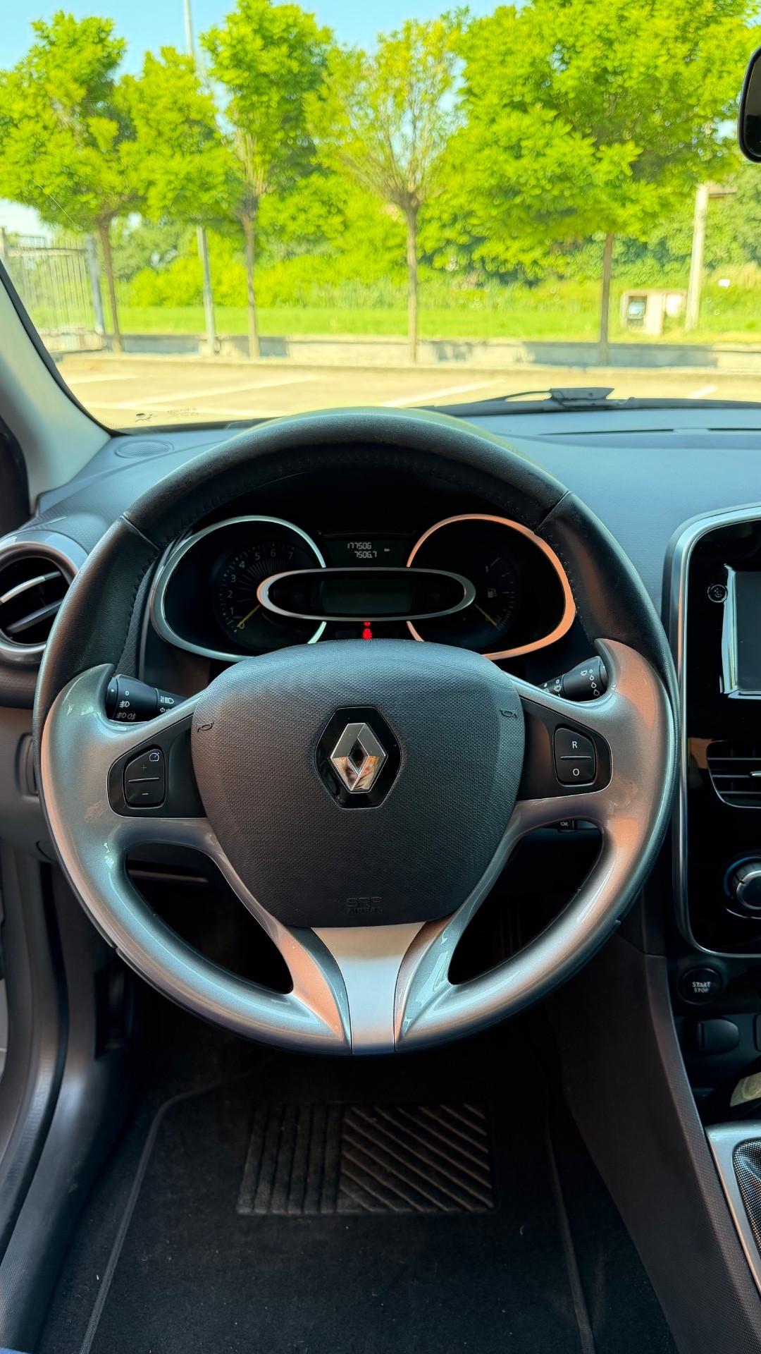 Renault Clio 1.2 75CV 5 porte National