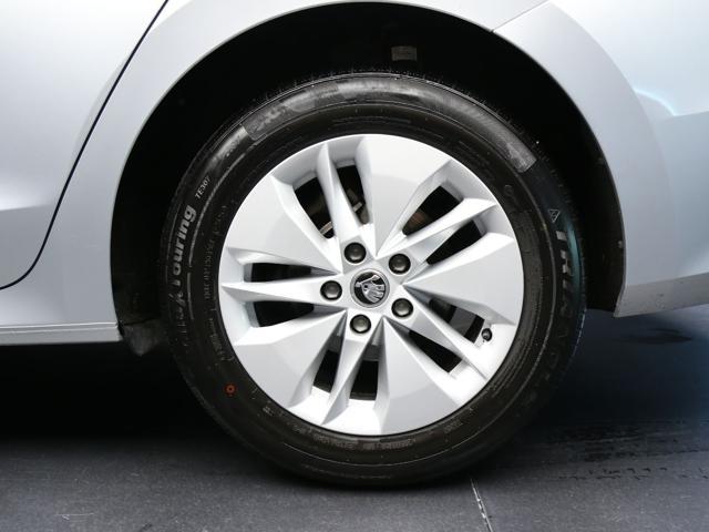 SKODA Octavia 2.0 TDI 116CV DSG Wagon Executive