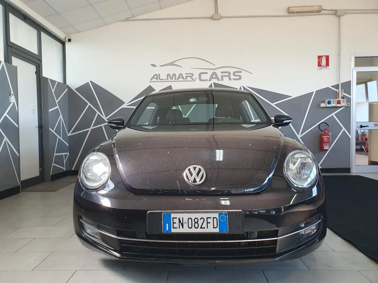 Volkswagen Maggiolino 1.6 TDI Design NEOPATENTATI