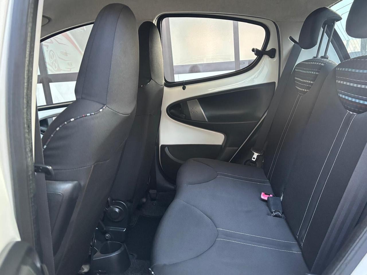 Citroen C1 1.0 5P Vanity Fair 10