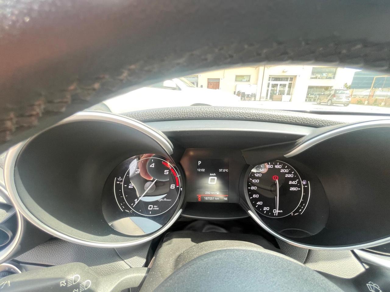 Alfa Romeo Giulia 2.2 Turbodiesel 160 CV AT8 Executive