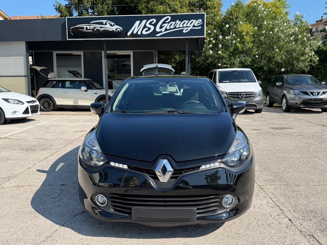 Renault Clio 1.2 75CV 5 porte