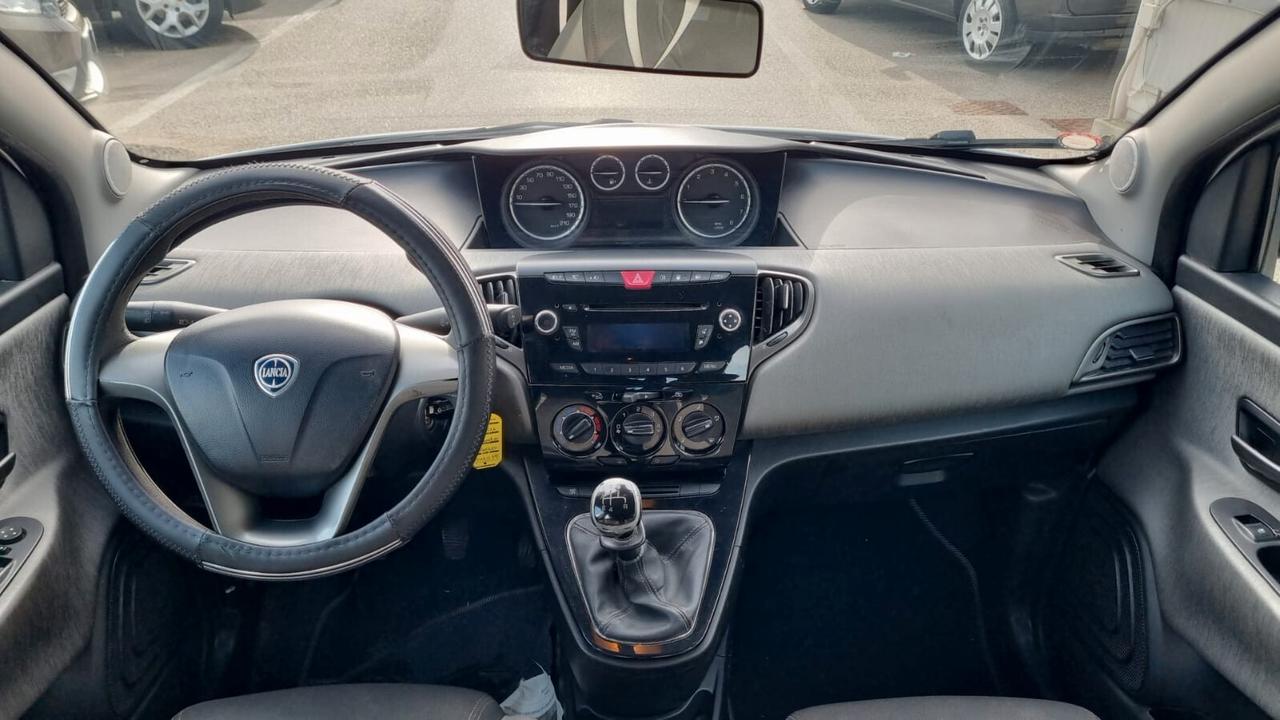 Lancia Ypsilon 0.9 TwinAir 85 CV 5 porte Metano Ecochic Gold