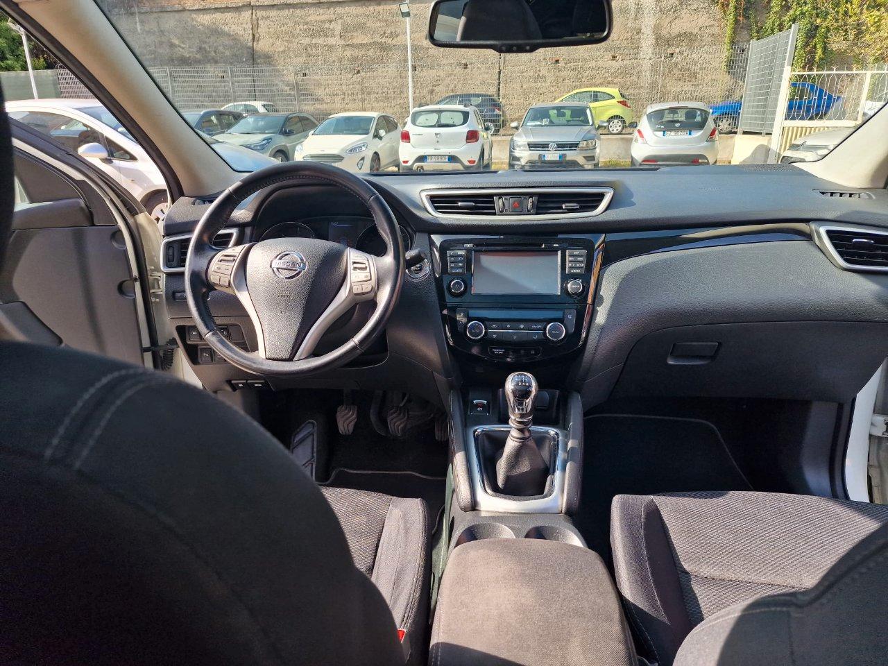 Nissan Qashqai 1.5 dci Tekna 110cv E6