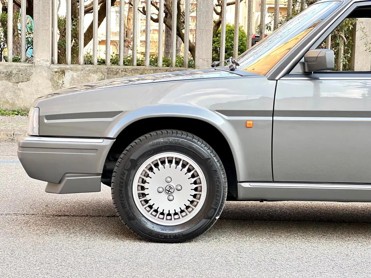 Alfa Romeo 90 2.0 Iniezione