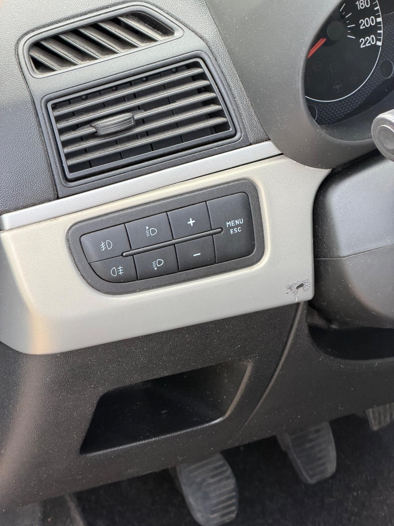 Fiat Grande Punto 1.4 5 p- Neopatentati