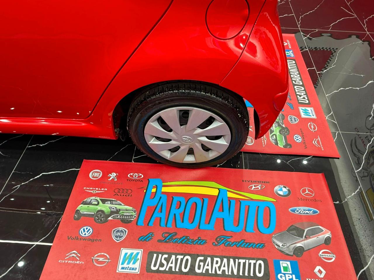 Toyota Aygo 1.0 68cv Connect - 2013