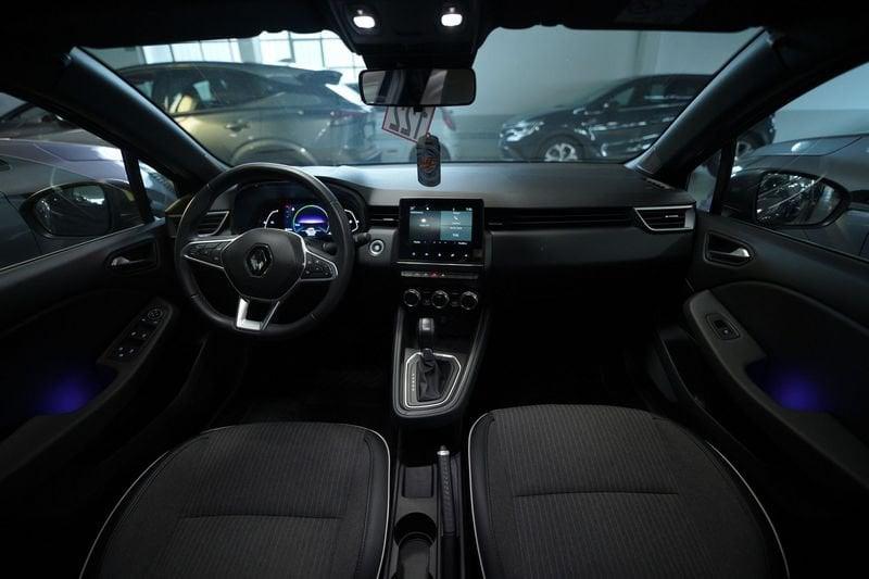Renault Clio 1.6 E-Tech hybrid Intens 140cv auto my21