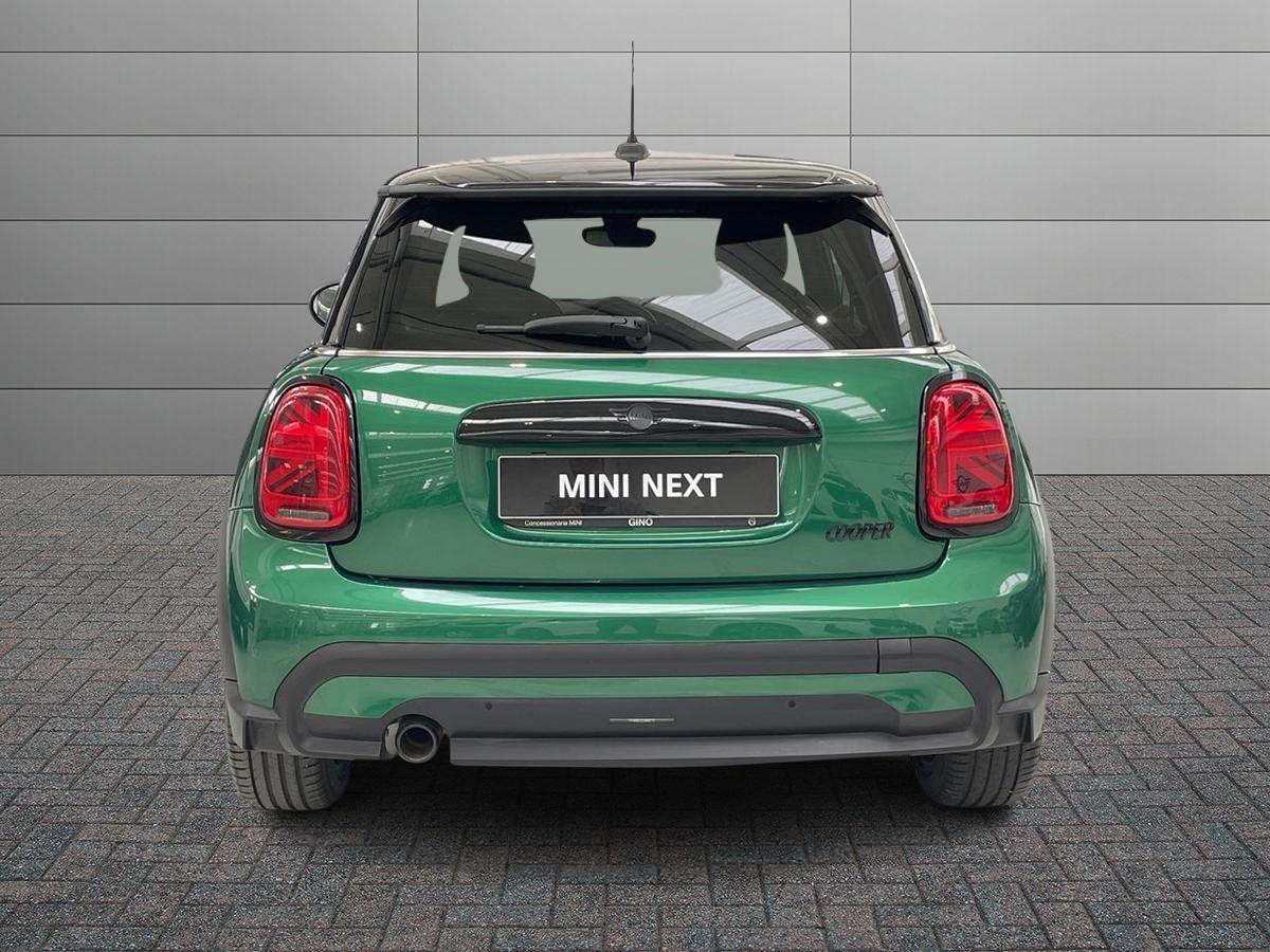 MINI Mini IV F56 2021 3p - Mini 3p 1.5 Cooper Classic Premium Mid Package auto