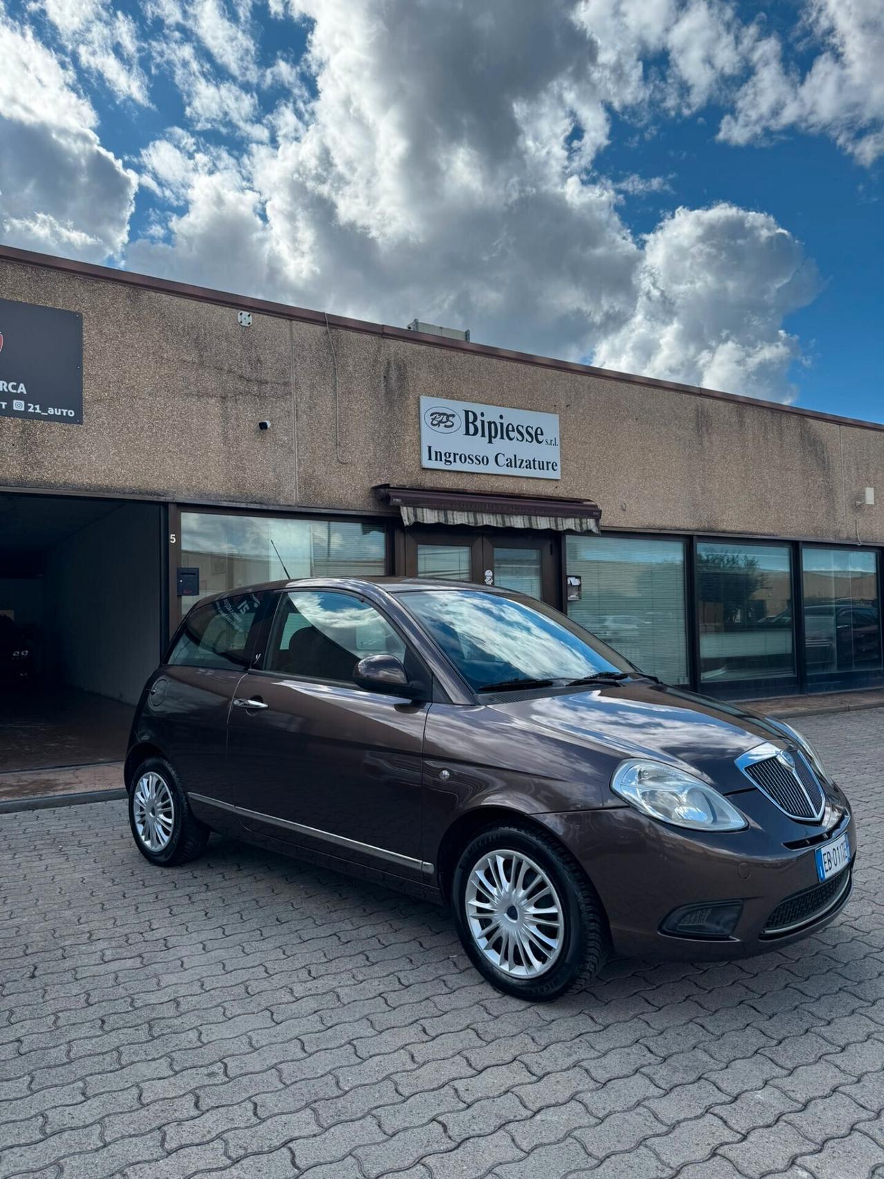 Lancia Ypsilon 1.2 Elle