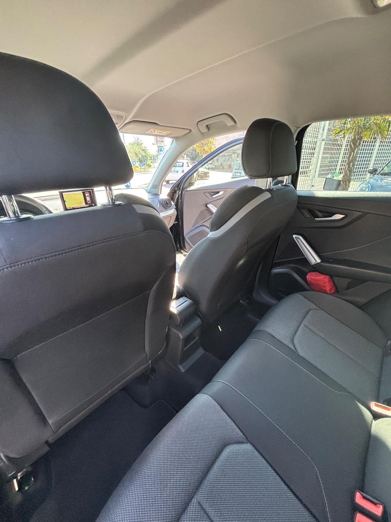 Audi Q2 30 TDI S tronic Business