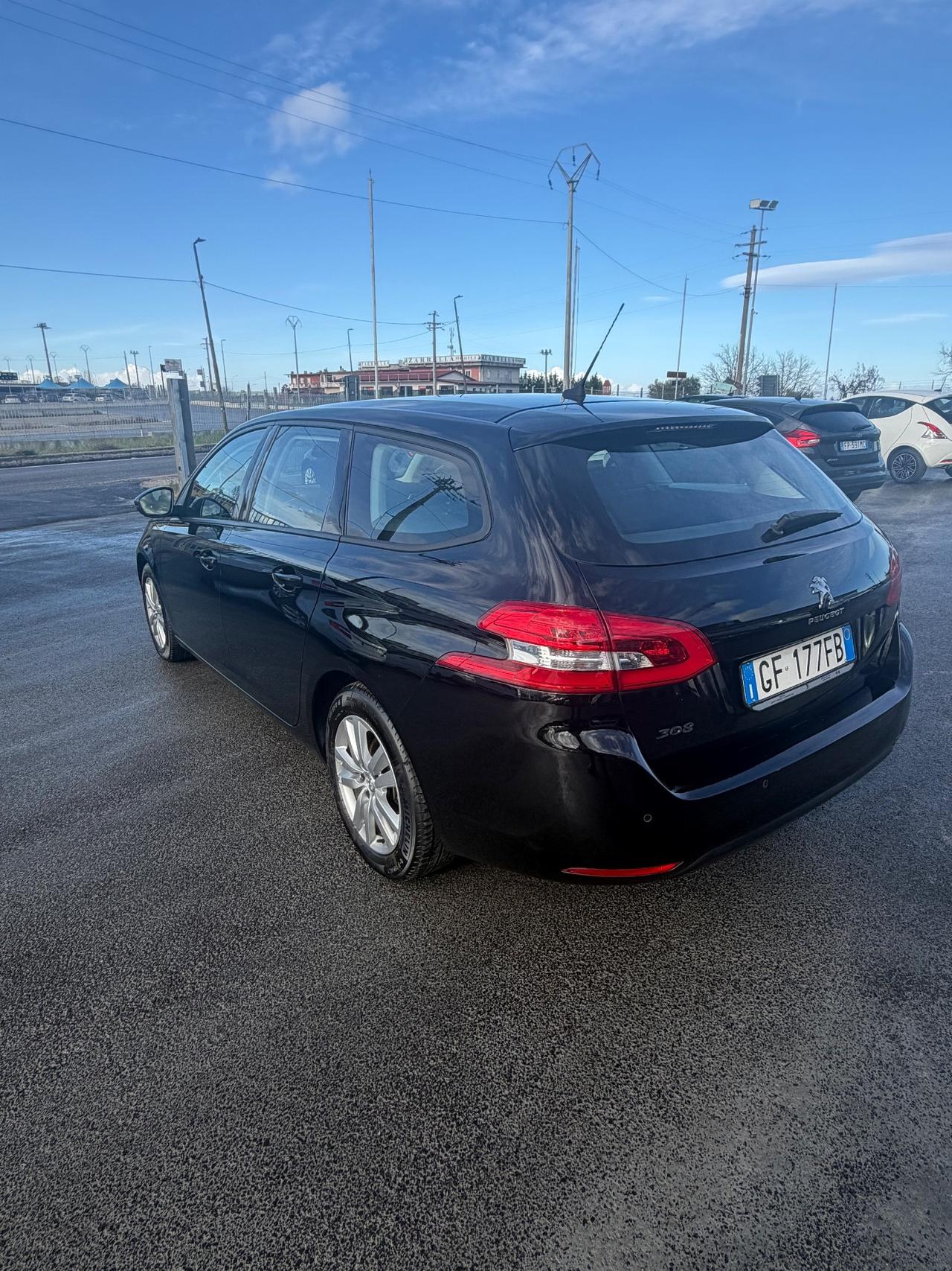 Peugeot 308 BlueHDi 130 S&S EAT8 SW Allure