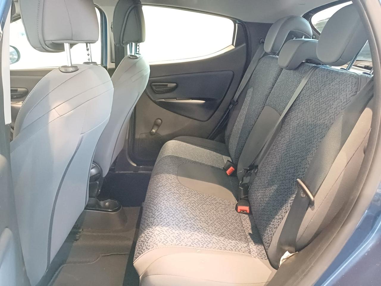 Lancia Ypsilon 1.0 FireFly 5 porte S&S Hybrid Gold