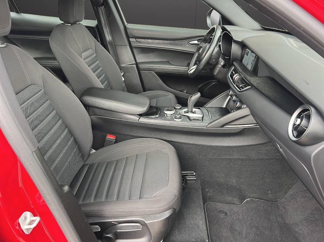 Alfa Romeo Stelvio 2.2 t Super rwd 160cv auto