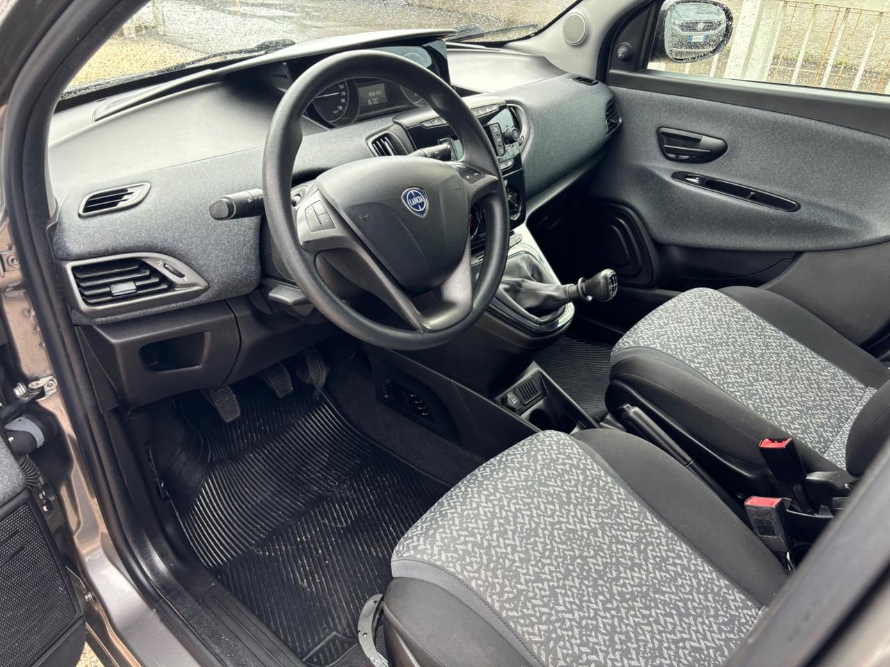 LANCIA YPSILON 1.2 GPL ECOCHIC GOLD NUOVISSIMA