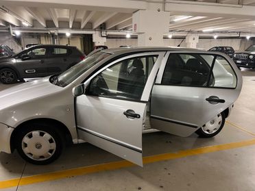 Skoda Fabia 1.2 12V 70CV 5p. Style