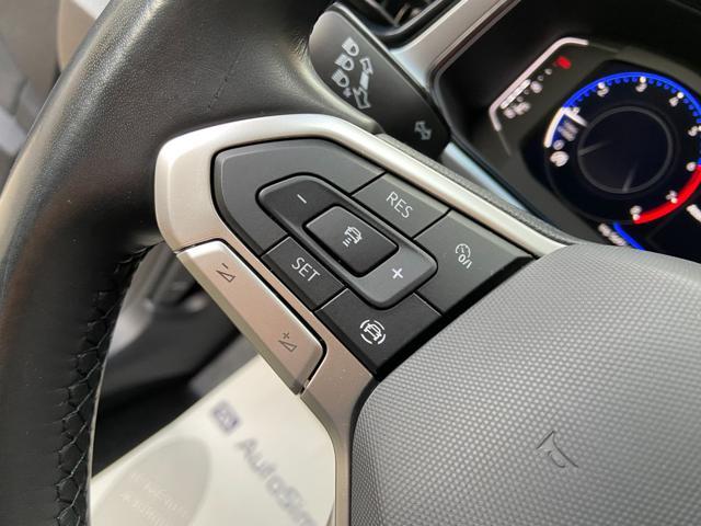 VOLKSWAGEN T-Roc 1.0 TSI Style VIRTUAL COCKPIT-CARPLAY-FARI LED