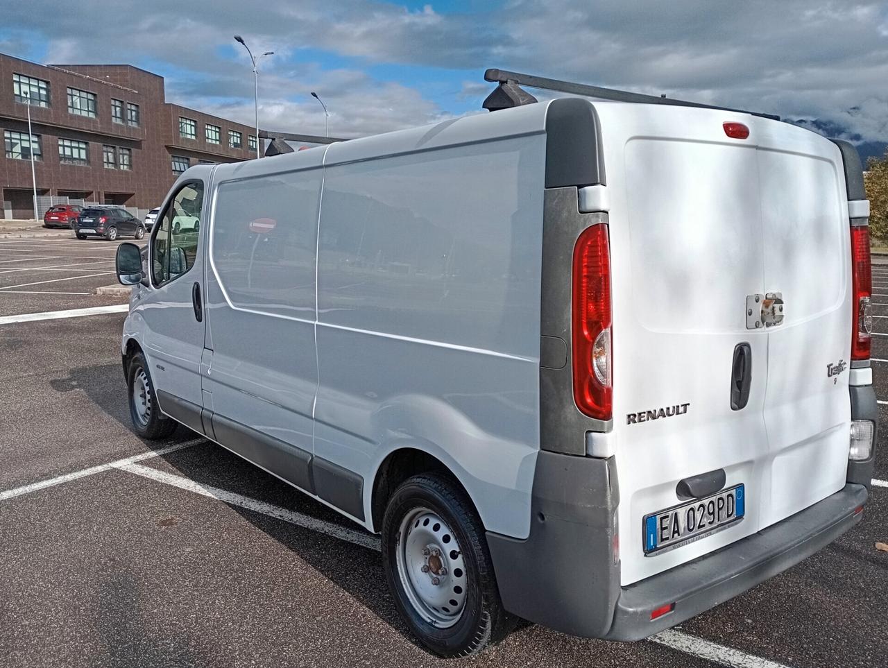 Renault Trafic T29 2.0 dCi/115 PL-TA Furgone