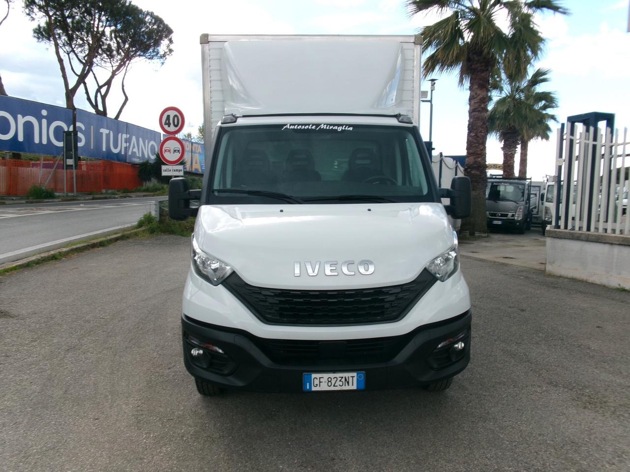 Iveco Daily 35C14 2.3 140CV E6D BOX+PEDANA CARICATRICE 8Q