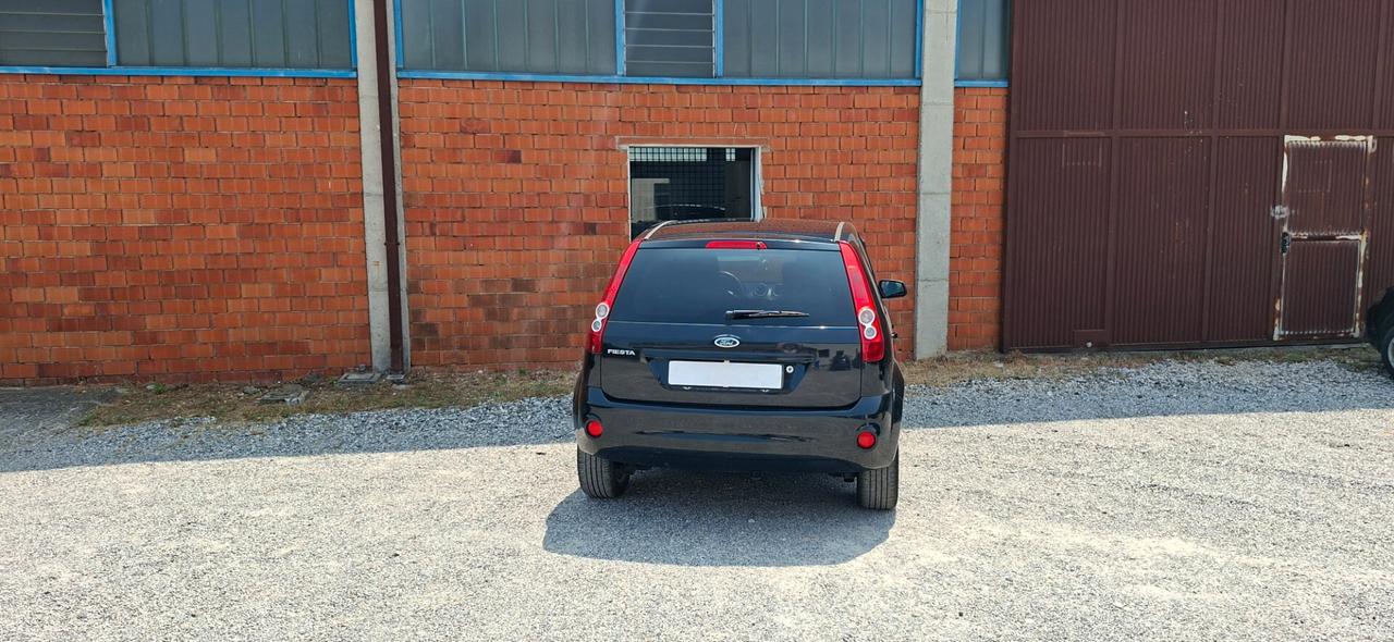 FIESTA 5 PORTE GHIA IDEALE PER NEOPATENTATI