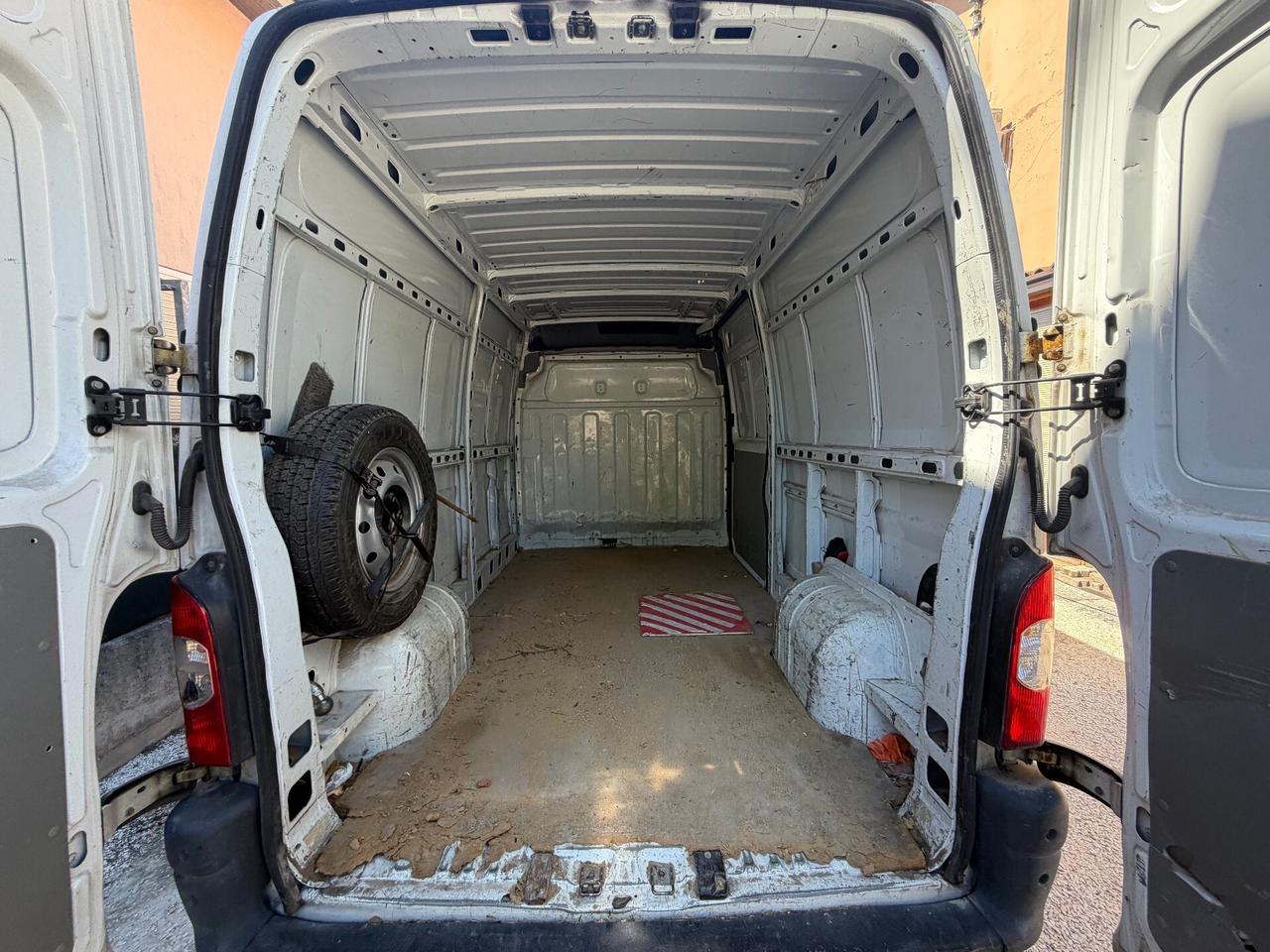 Renault master