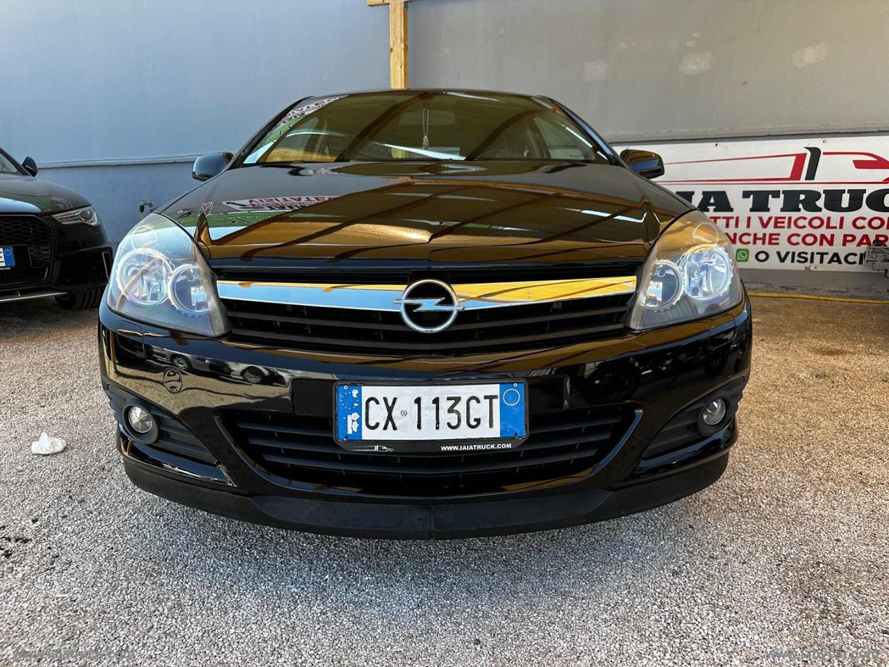 OPEL Astra Coupé 2.0 Turbo 200CV Astra 2.0 Turbo coupé 200CV