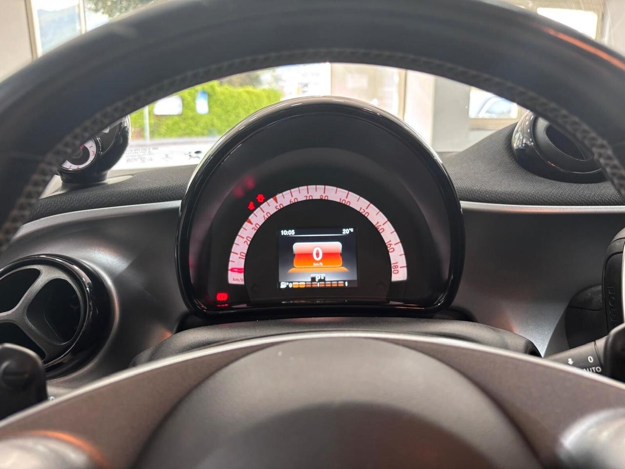 SMART FORFOUR 0.9 TWINAMIC TURBO BRABUS