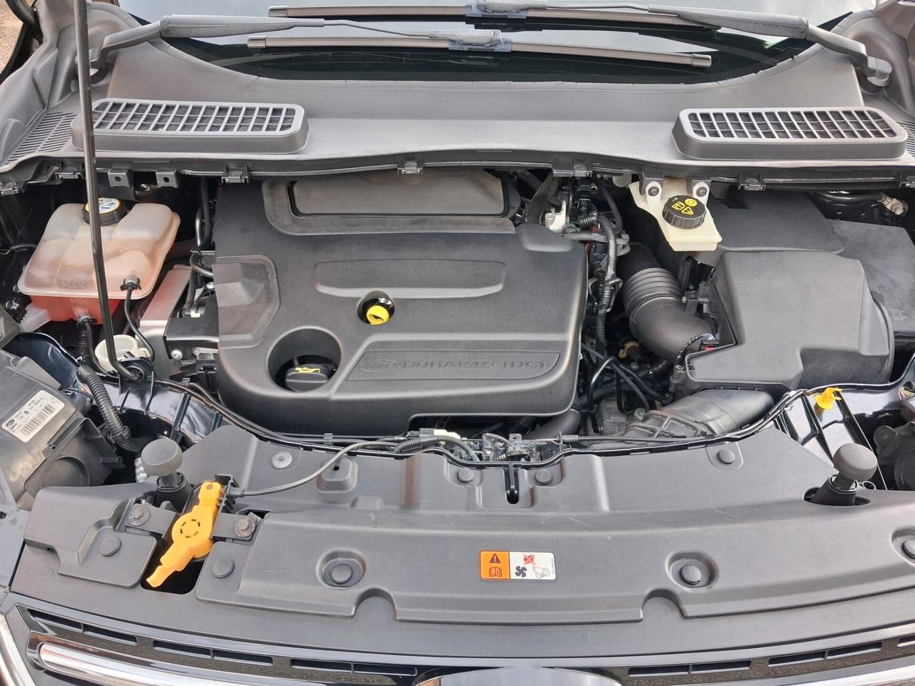 Ford Kuga 2.0 TDCI 140CV 4WD 4x4 Powershift Titanium