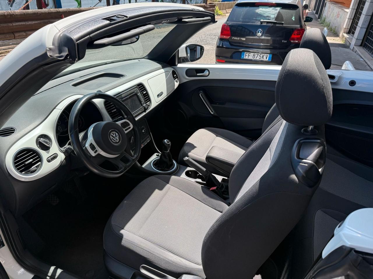 Volkswagen Maggiolino Cabrio 1.6 TDI Design