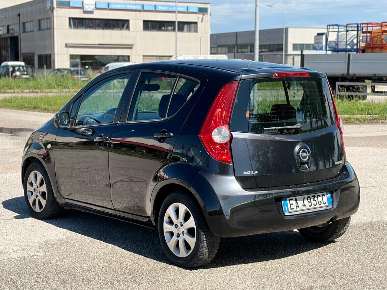 Opel Agila 1.0 benzina 2010