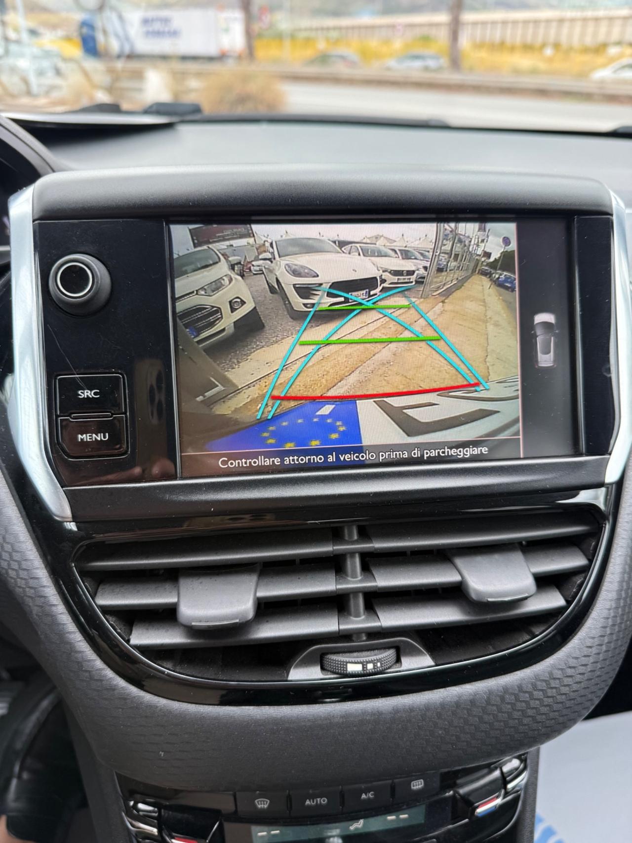 Peugeot 2008 BlueHDi 100 Allure