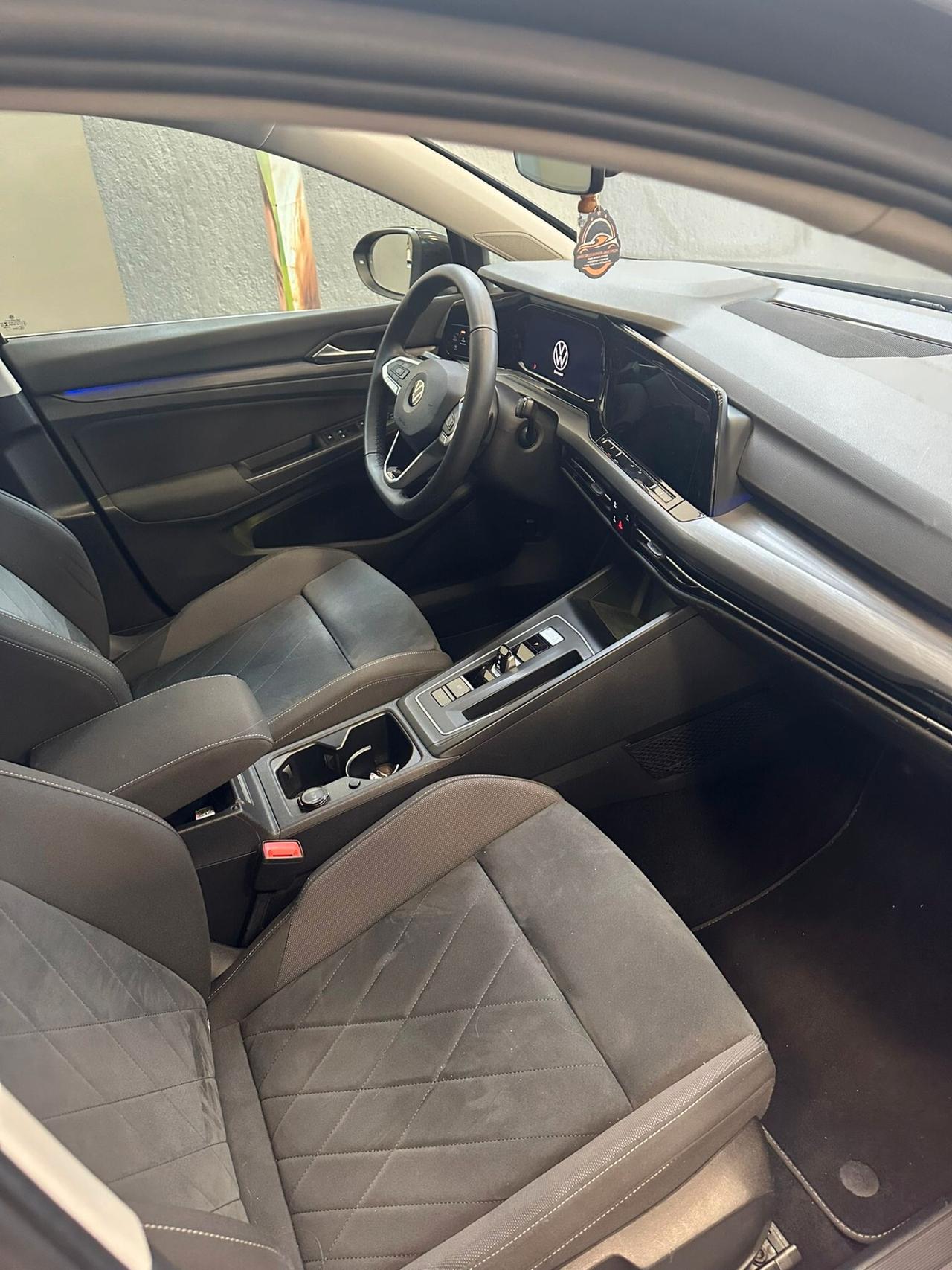 Volkswagen Golf 1.5 TGI DSG Style